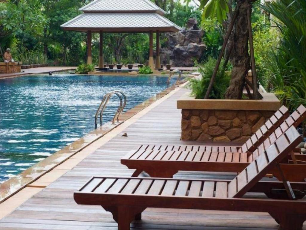 Pattaya City Resort By Harmony Extérieur photo
